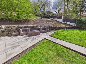 Photo 67- click for photo gallery